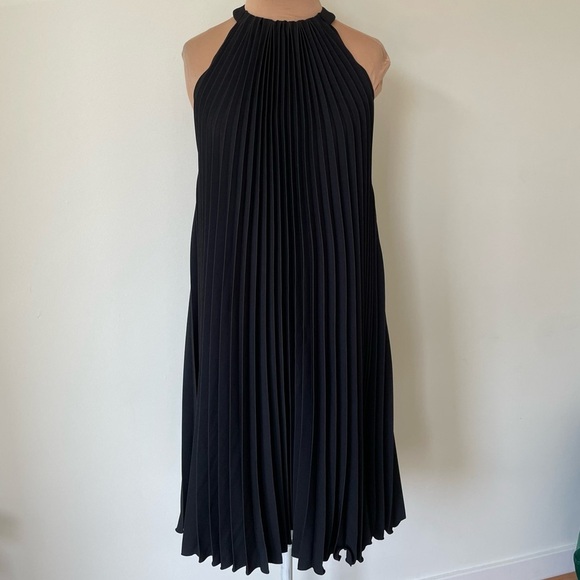 MaxMara Pleated Sleeveless High Neck Halter Polyester A-Line Dress EUC Size 4 - Picture 1 of 8